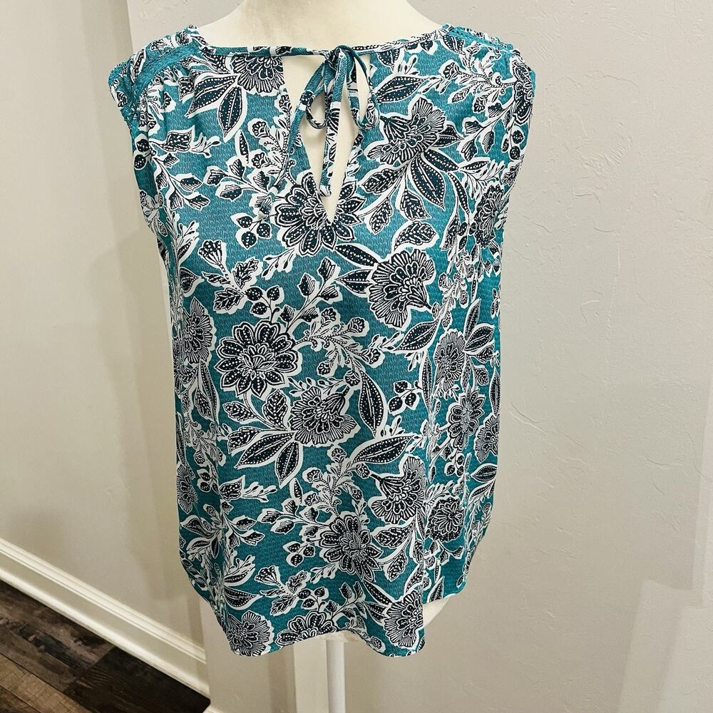 LOFT Women’s Tie Neck Green Floral Sleeveless Medium (A0132)